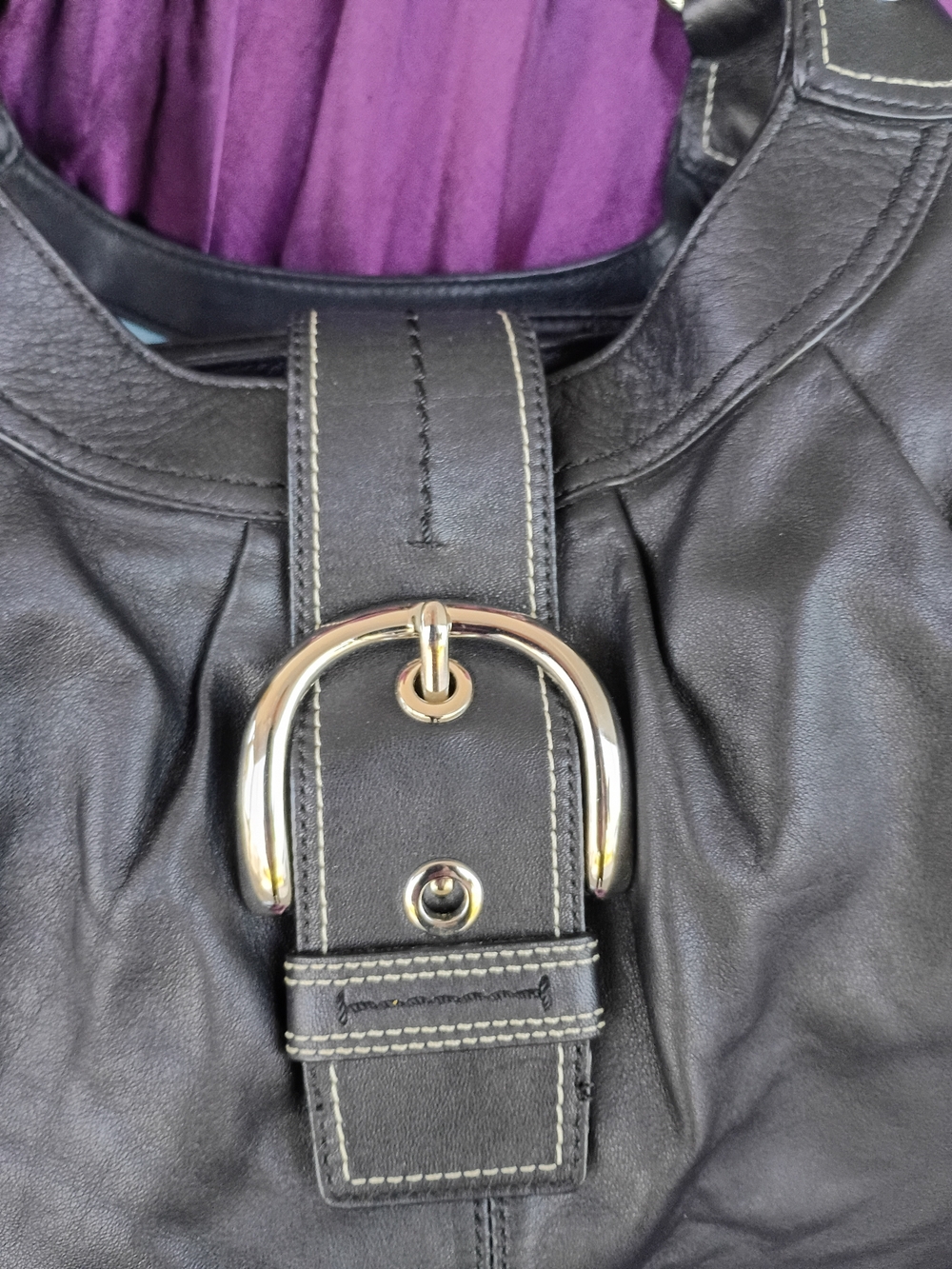 Coach Lynn Hobo Black Leather Shoulder Bag with Silver Buckle - Picture 4 of 11